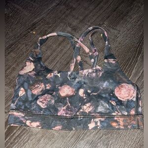 LULU sports bra
